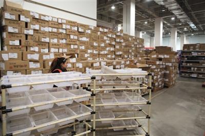 菜鳥(niǎo)網(wǎng)絡(luò)武清園區(qū)華北貨倉(cāng)，日均單量已經(jīng)超過(guò)10萬(wàn)單