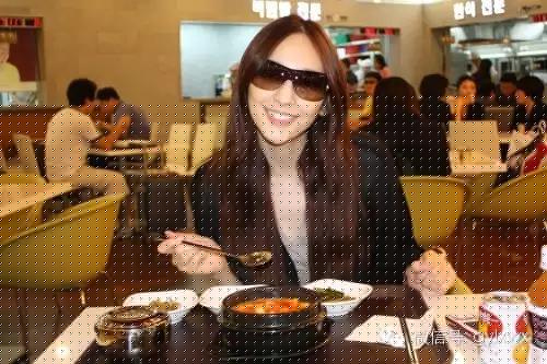 明星旅行糗事一籮筐 總有一個萌到你！