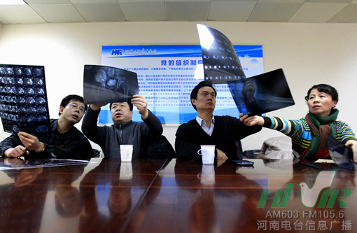 節(jié)目前 節(jié)目前