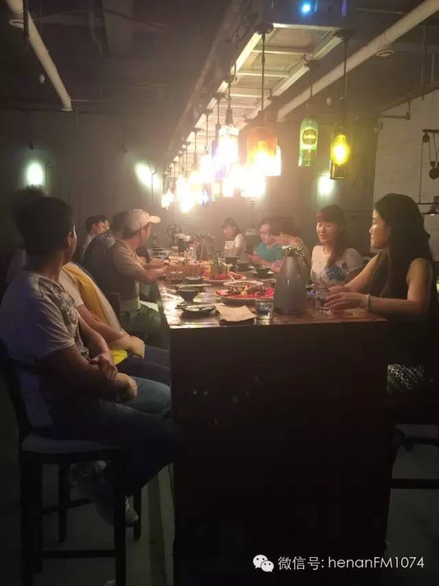 他們在干什么？