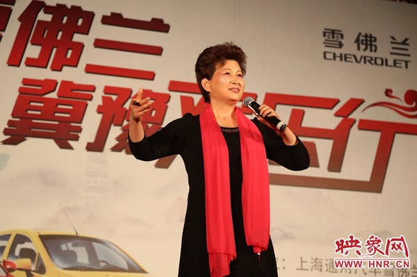 張春榮演唱的《香魂女》選段，博得觀眾陣陣掌聲。