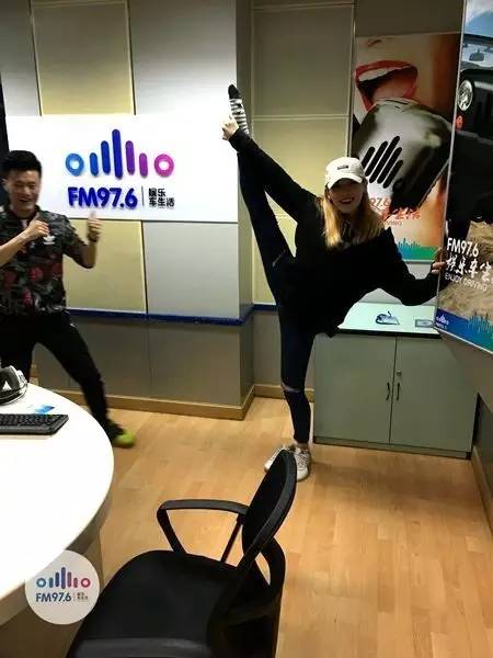 哇哦！都是帶功夫滴美人兒！