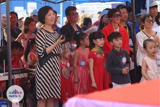 等等，這畫風(fēng)轉(zhuǎn)變太快我不明白了，看見啥了突然這么高興？