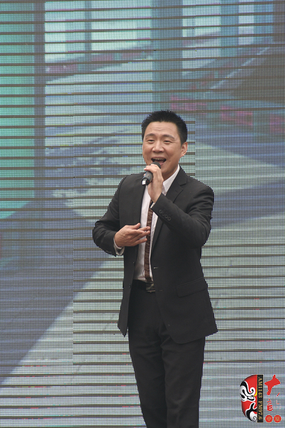 河南省著名乾旦演員、鄭州市豫劇院優(yōu)秀青年演員連德志演唱豫劇《大祭樁》選段“婆母娘且息怒站在路口”