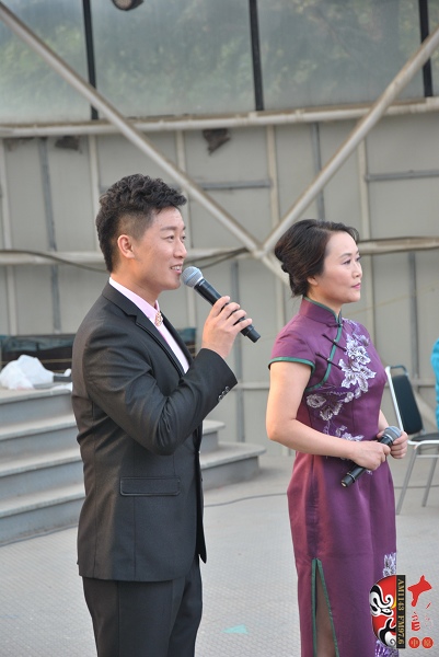 河南電臺戲曲廣播著名主持人池城、曉琴表演詩朗誦《一塊常香的玉》