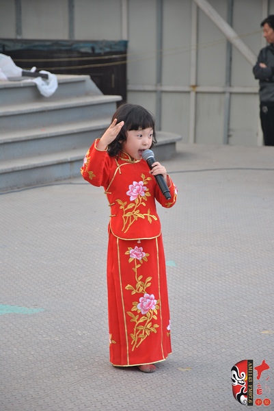 小梅花獎(jiǎng)金獎(jiǎng)獲得者、河南電視臺《梨園春》明星擂主張楚怡表演《戲曲串燒》