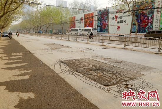 南陽路因為地鐵將要施工而暫緩大修。