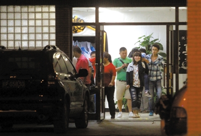 2012年9月17日，廠橋小學門口，一女子駕車錯將油門當剎車，撞死一男學生。