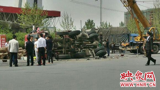 事故現(xiàn)場(chǎng) 事故現(xiàn)場(chǎng)