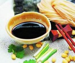 喝牛奶能美白？盤點(diǎn)關(guān)于飲食改變膚色的謠言