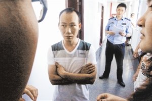 家屬沉默悲痛，不愿提起更多。