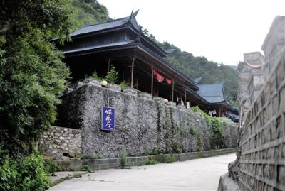 一處仿古“娛樂(lè)廳”位于山莊深處。