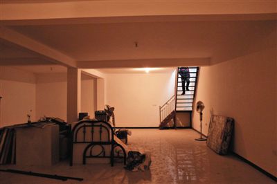 西城區(qū)大石虎胡同一處四合院內(nèi)，挖出的地下室已經(jīng)成型。