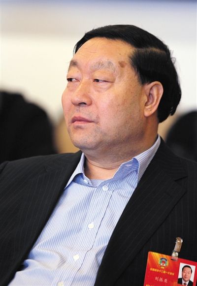 政協(xié)委員、國家電網公司董事長劉振亞說，原來其工資超過100萬，現(xiàn)在他是公司里降薪最多的。圖/CFP
