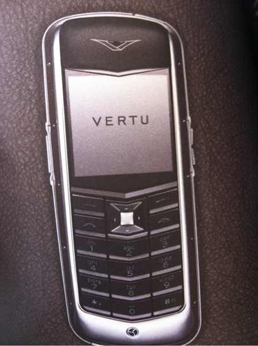 (葉先生的手機(jī)目前已經(jīng)送去維修，圖冊(cè)中的手機(jī)是和葉先生同款的。圖/瀟湘晨報(bào)滾動(dòng)新聞?dòng)浾?文乃斐)