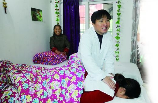 從失明絕望到振作開店，盲小伙陳冬經(jīng)歷重生