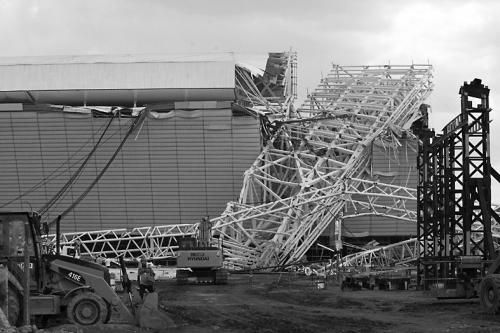 圣保羅市伊塔蓋拉球場坍塌現(xiàn)場。