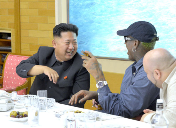近日，朝鮮最高領導人金正恩已在平壤再次會見并宴請了正在朝鮮訪問的前美國全國籃球協(xié)會(NBA)球星羅德