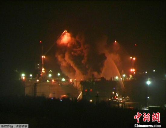 資料圖：2011年12月29日晚間，俄羅斯摩爾曼斯克州一艘名為“葉卡捷琳堡”號(hào)的核潛艇起火。