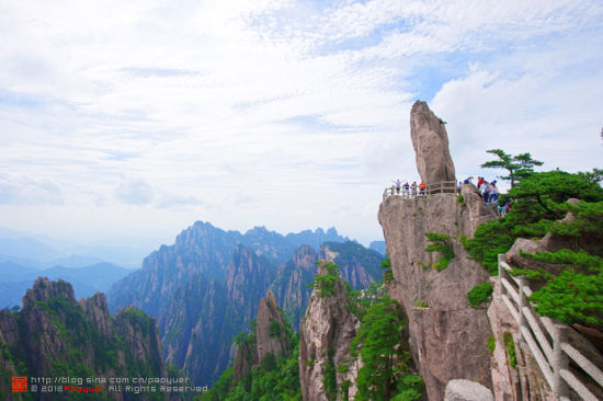 黃山飛來(lái)石 攝影：泡魚兒