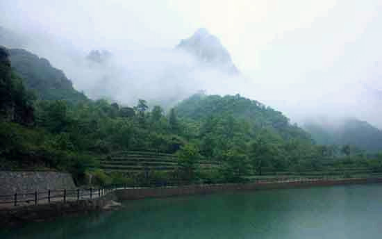 雨后蟒河，美到窒息，這個feel倍爽!