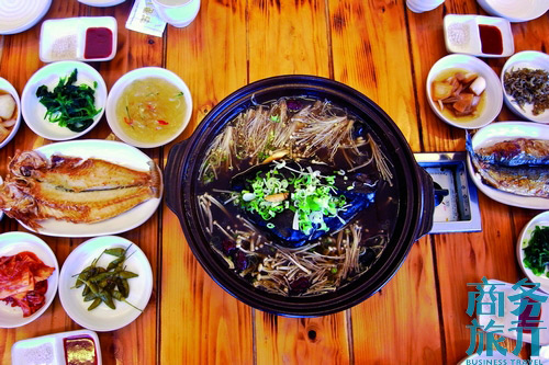 島上著名的養(yǎng)生大餐。