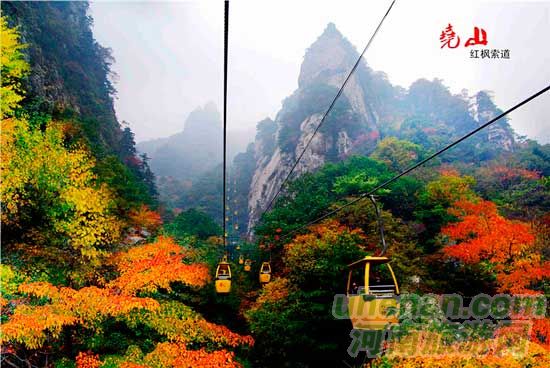 深秋去堯山賞紅葉、泡溫泉、拜大佛