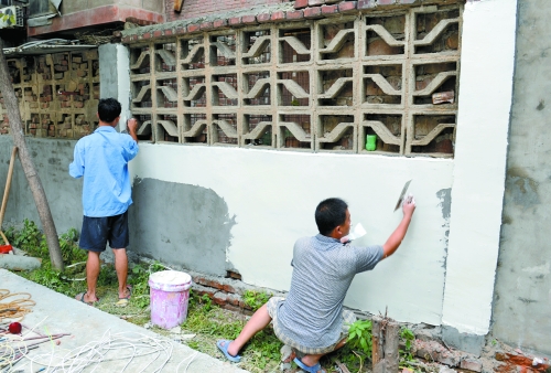 　老舊小區(qū)改造完畢后，“年輕”了、“身價(jià)”也漲了。