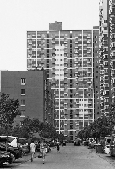 新就業(yè)大中專畢業(yè)生，外來務(wù)工人員住滿5年可申請購買公租房。