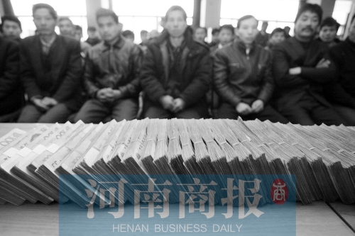 打擊拖欠農(nóng)民工工資，鄭州今年又出狠招（資料圖）河南商報(bào)記者 王春勝/攝
