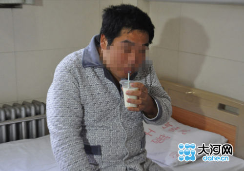 5月7日8時許，開封H7N9患者馬某在病房吃早餐。