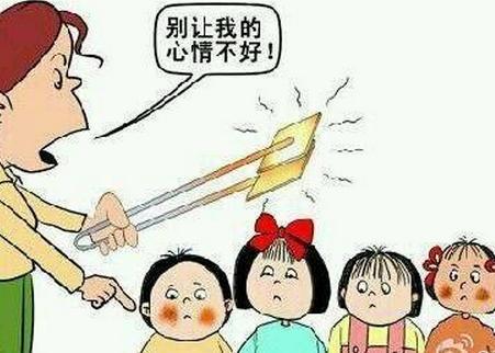 又是精神??？補課孩子遭棒擊 女老師下此毒手原因為何？