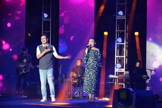 王騰霄、王曉序《制造浪漫》