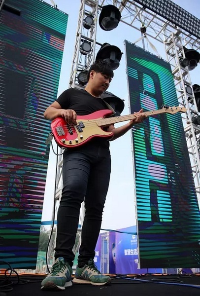 辛苦樂隊老師，你們跟我們一起，共同見證了時光音樂節(jié)是如何一步步成長至今的。