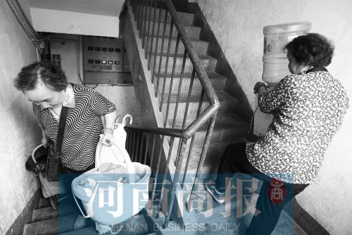 鄭州2萬多棟舊樓需加裝電梯 相關(guān)政策允許嗎？