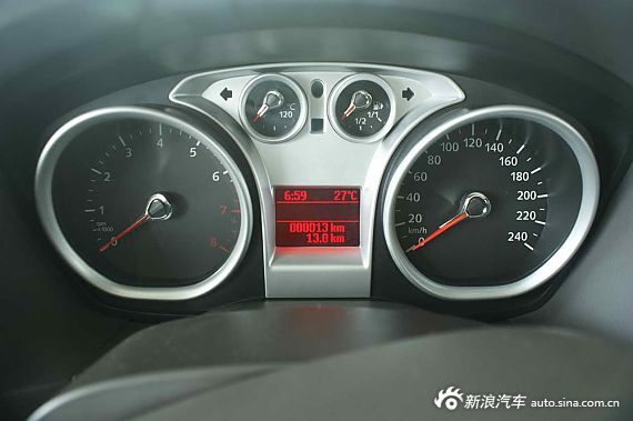 　?？怂箖蓭?jīng)典1.8MT 時尚型