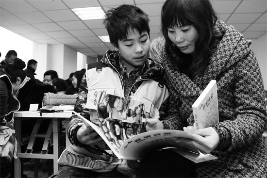 昨日的分享交流會(huì)上，孩子們的成長(zhǎng)經(jīng)歷都被印成了小冊(cè)子