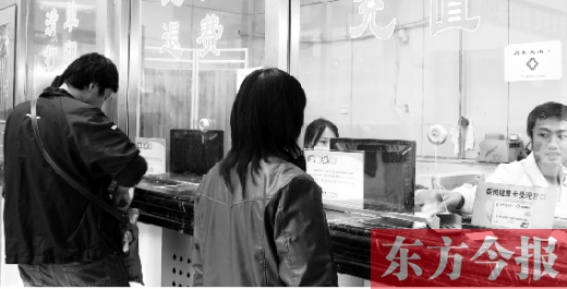 據(jù)統(tǒng)計，在鄭州市第一人民醫(yī)院，已有200余人次持健康卡就醫(yī)
