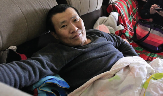 11月11日，李剛病情再次惡化，在眾多朋友的鼓勵下，他將再赴西安進行手術(shù)治療