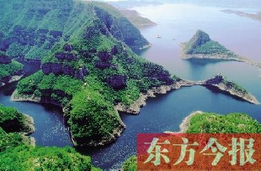 碧水藍天有綠色,是濟源人生活的愿望。如今,正是因為濟源有山有水,綠樹成蔭,很多在外工作的濟源人慢慢選擇回家鄉(xiāng)買房定居。