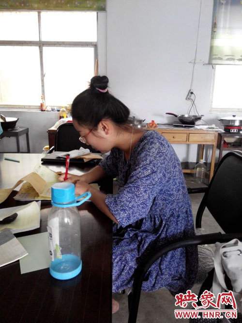 四位鄉(xiāng)村老師為閆洼小學(xué)的孩子們撐起一片藍(lán)天 四位鄉(xiāng)村老師為閆洼小學(xué)的孩子們撐起一片藍(lán)天