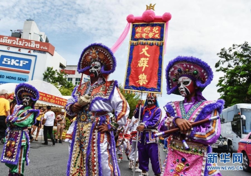 泰國(guó)舉行巡游慶典紀(jì)念中泰建交40周年