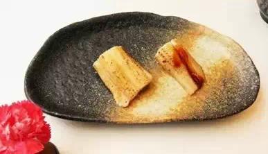 就一點(diǎn)兒紫菜跟生魚片 日料沒吃什么為啥還那么貴？