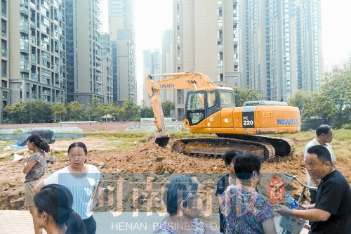 昨天，由于附近居民抗議，紅旗變電站項目再次停工