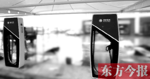 京港澳高速原陽服務(wù)區(qū)，已經(jīng)進(jìn)入調(diào)試階段的專為小型乘用電動(dòng)汽車充電的快速充電樁站
