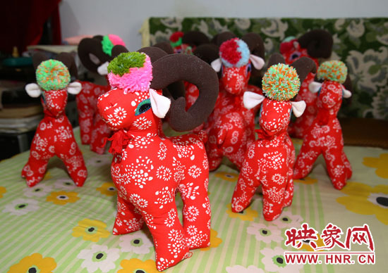 羊年來了，做一些紅紅的羊兒多喜慶