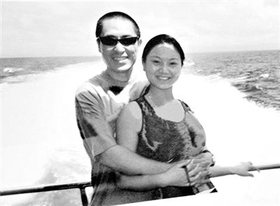 張藝謀與現(xiàn)任妻子陳婷。資料圖片