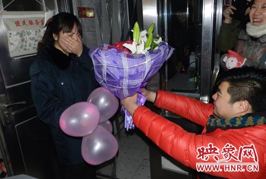 “嫁給我吧，我要愛你一生！”
