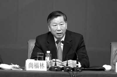 銀監(jiān)會(huì)主席尚福林。記者王海欣攝