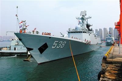 中國導彈護衛(wèi)艦煙臺艦——滿載排水量4000余噸，艦長134.1米，艦寬16米，是我國自主設(shè)計、研制的